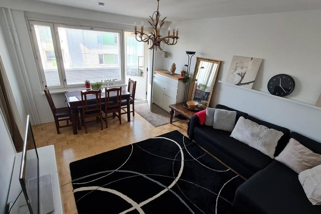 Scandinavian 2-Rooms Apartment City Center เฮลซิงกิ ภายนอก รูปภาพ